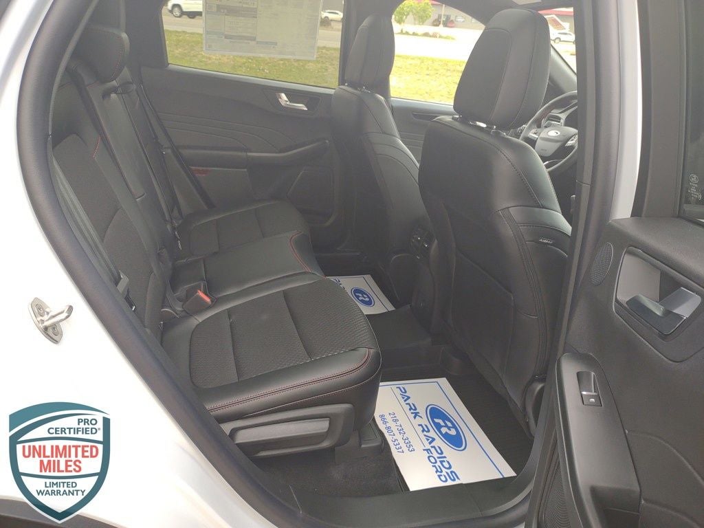 2025 Ford Escape Hybrid ST-Line Select