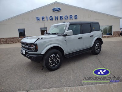 2026 Ford Bronco Outer Banks