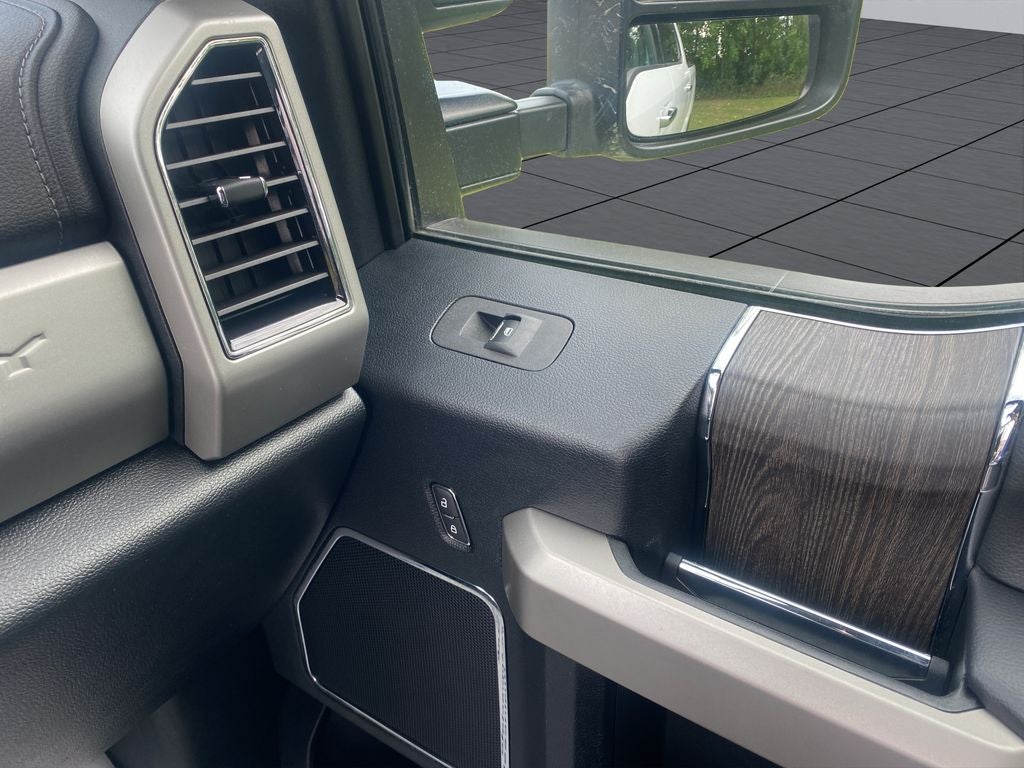 2020 Ford F-250SD Lariat
