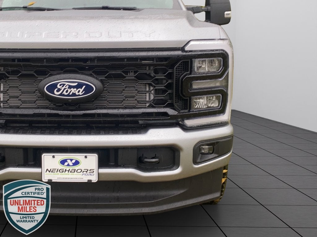 2027 Ford F-350SD XLT