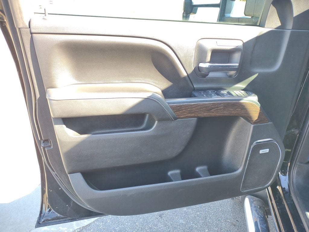 2017 GMC Sierra 3500HD Denali