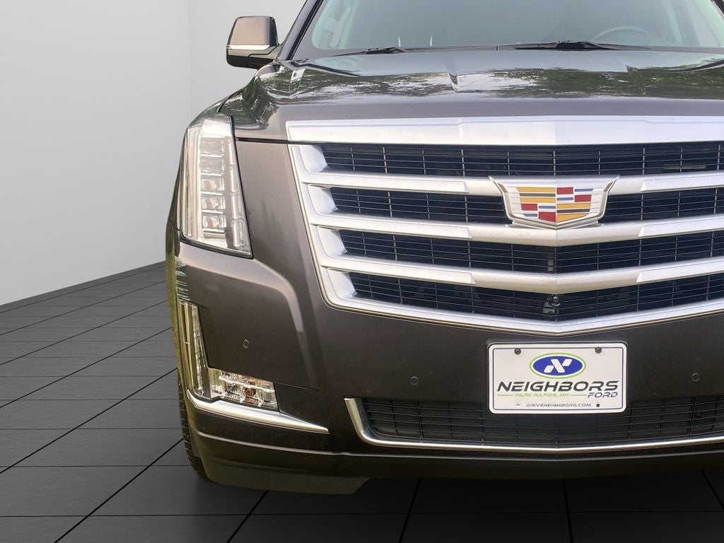 2016 Cadillac Escalade Luxury