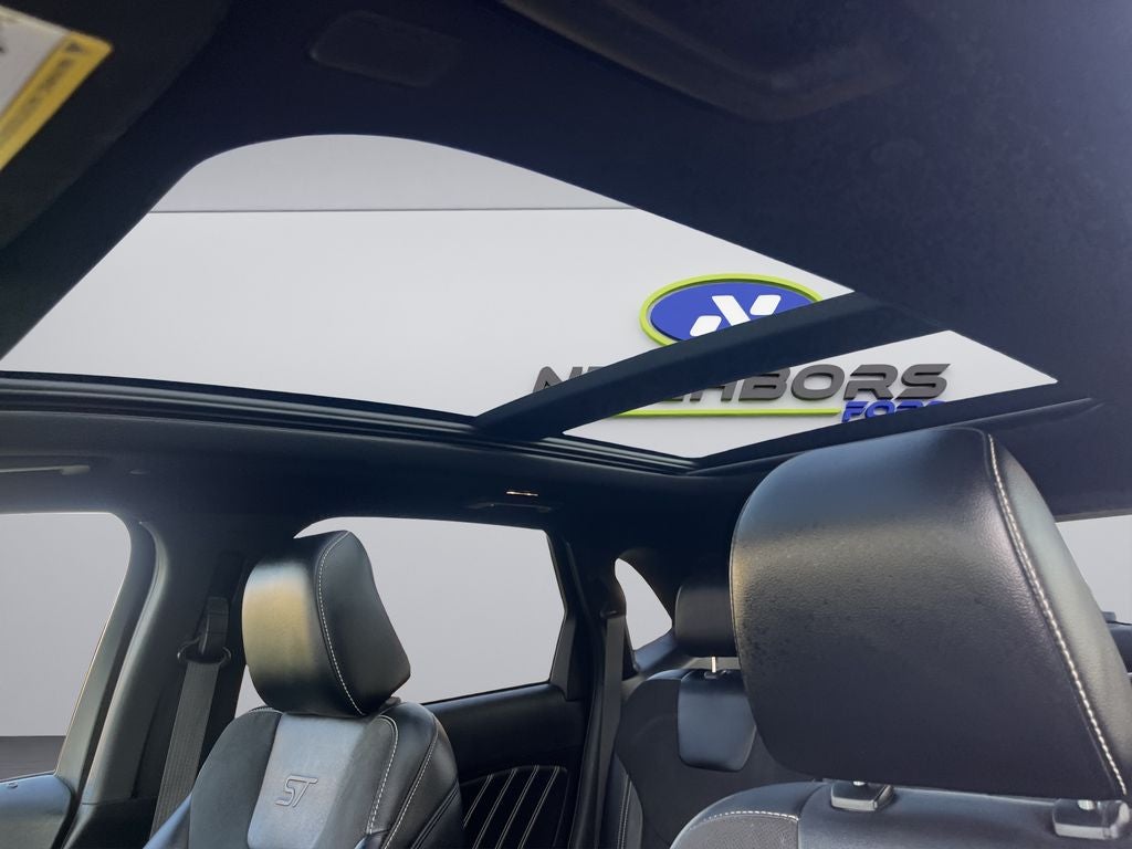 2021 Ford Edge ST