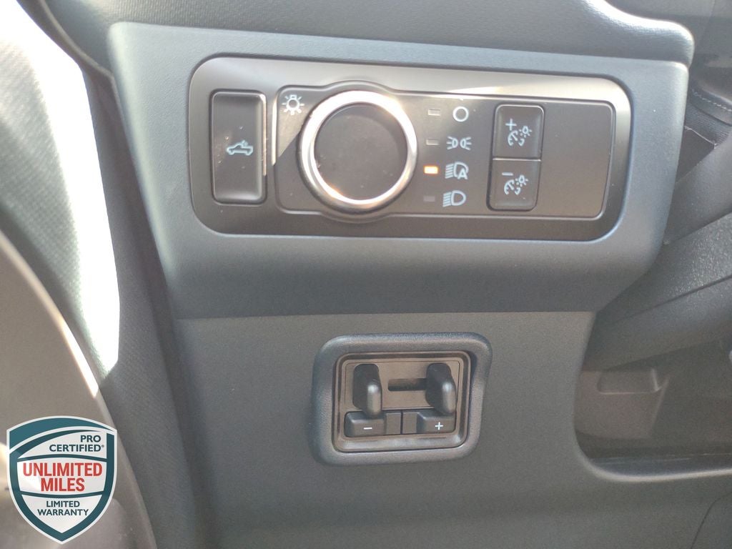 2025 Ford Maverick XLT - Photo 34