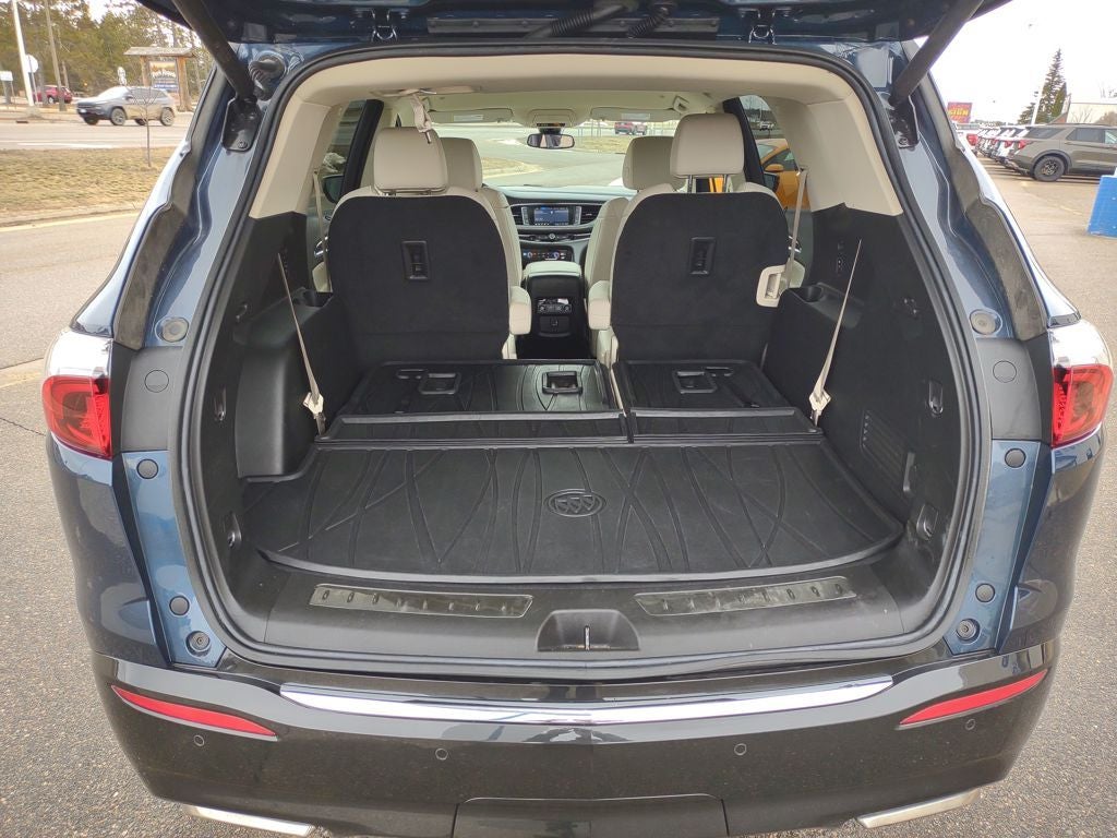 2022 Buick Enclave Essence