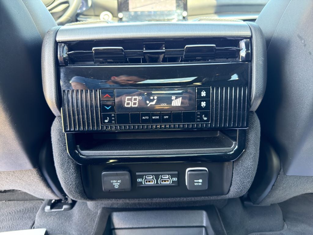 2023 Jeep Wagoneer Series II
