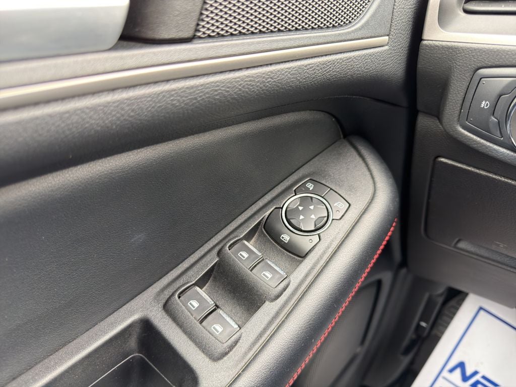 2022 Ford Edge ST Line